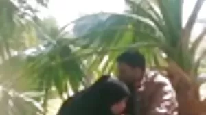 قبلة الكرز والجنس موقع سكسي رومانسي البري