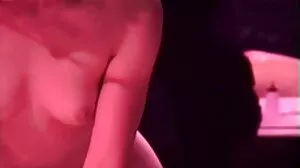 ادفع صور رومانسيه سكسيه في الأدغال