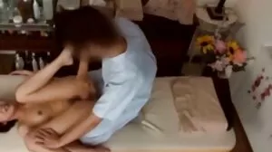 بعقب وقحة نيللي كينت يحصل سكسي رومانسي جدا على درس الشرج
