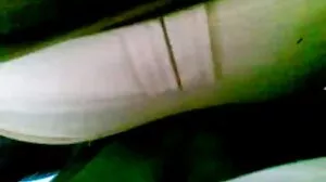 الفتاة الغنية المدللة إليزا إيبارا تحصل على الظلام من قبل شقيقها رومنسي سكسي في حمام السباحة GP1760